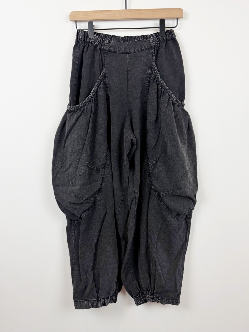 Urban Outfitters Black Wide-Leg Balloon Pants